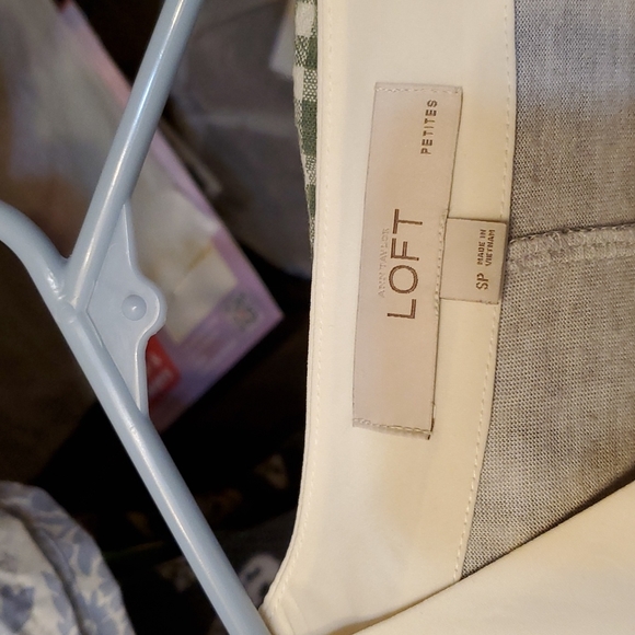 Loft high low blouse. - Picture 5 of 6